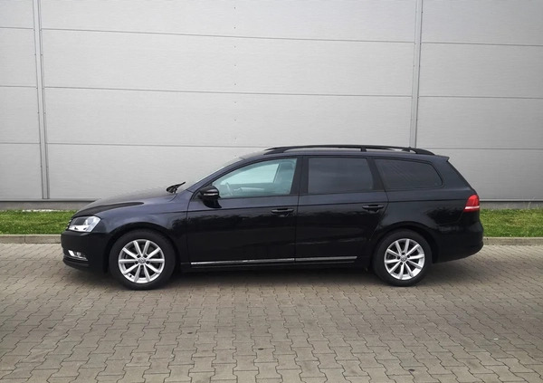 Volkswagen Passat cena 36700 przebieg: 127600, rok produkcji 2014 z Kutno małe 562